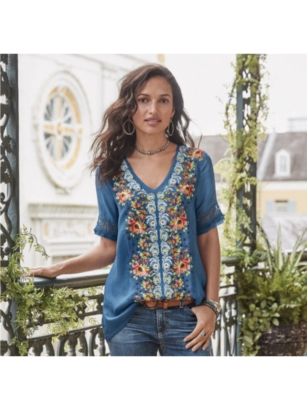 Like new Sundance Rossi embroidered top M